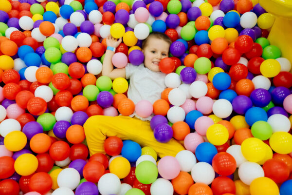 Kleine Entdecker – 2 – 4 Jahre - 16:00 - 17:00 Uhr - 28.03. - 06.06.2025